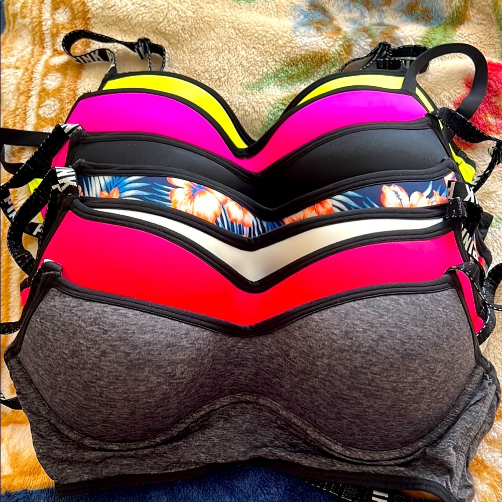Victoria’s Secret pink sports bra